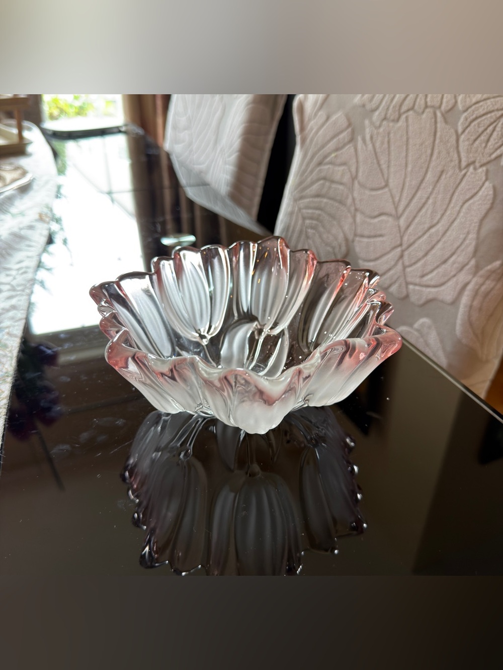 Rare Mikasa Walther Glass Pink Frosted Tulip Bowl Vintage Beautiful Decor